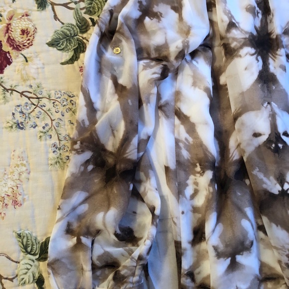 C K Blouse - Picture 8 of 8